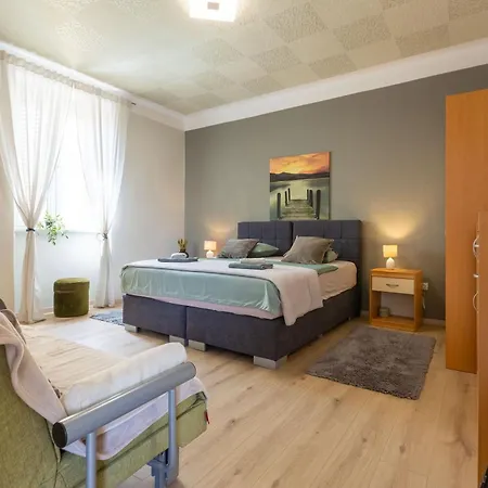 Petra Populare Apartment